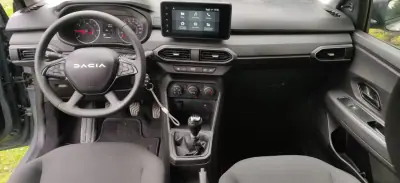 Dacia Sandero 2025 - 16990 EUR, 2000 km - AUTO.MOTO.pt - 2000km - foto 21 de 39