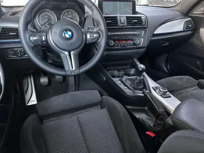 BMW 120 2013 - 18500 EUR, 225000 km - AUTO.MOTO.pt - 225000km - foto 28 de 39