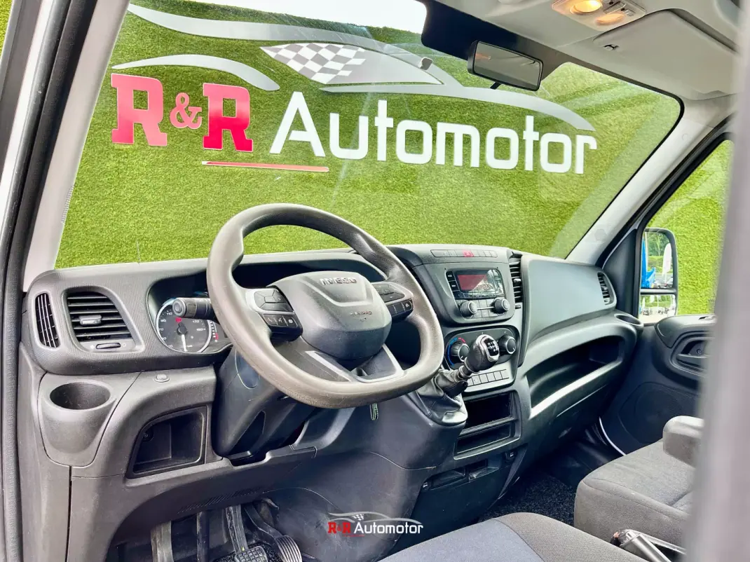 Iveco 2020 - 27500 EUR, 225000 km - AUTO.MOTO.pt - 225000km - foto 5 de 24