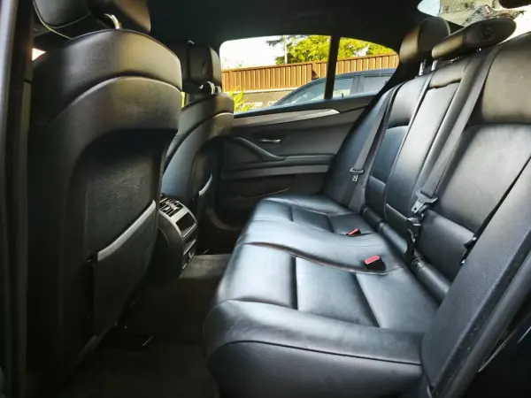BMW 525 2014 - 21500 EUR, 183000 km - AUTO.MOTO.pt - 183000km - foto 21 de 37
