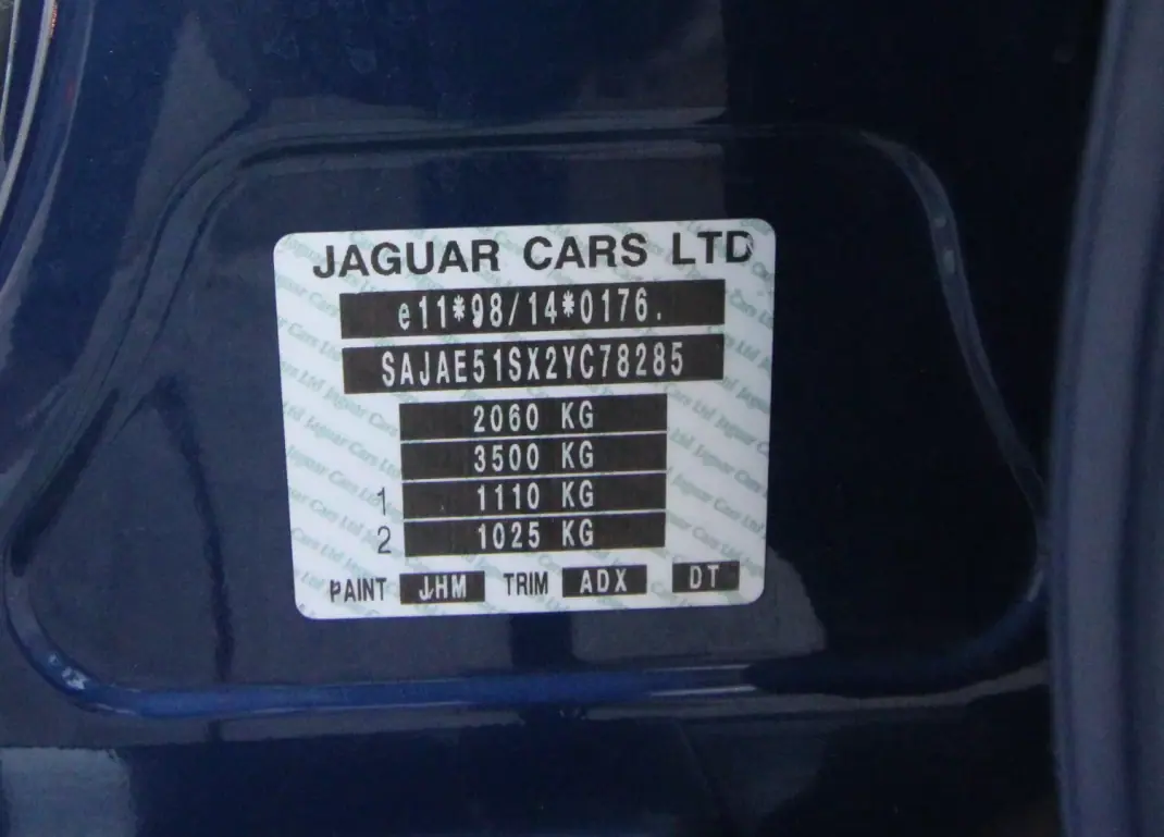 Jaguar X-Type 2003 - 9990 EUR, 128000 km - AUTO.MOTO.pt - 128000km - foto 21 de 31
