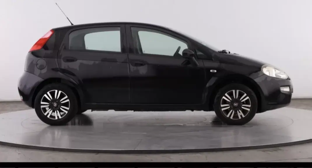 Fiat Punto 2015 - 8250 EUR, 165001 km - 165001km - foto 8 de 16