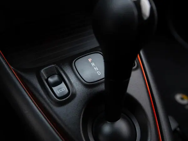 Smart Fortwo Cabrio 2021 - 15000 EUR, 38000 km - AUTO.MOTO.pt - 38000km - foto 15 de 17