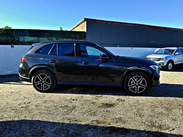 Mercedes-Benz GLC 400 2024 - 69990 EUR, 25400 km - AUTO.MOTO.pt - 25400km - foto 11 de 35