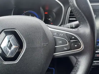Renault Mégane 2016 - 13990 EUR, 178000 km - AUTO.MOTO.pt - 178000km - foto 15 de 32