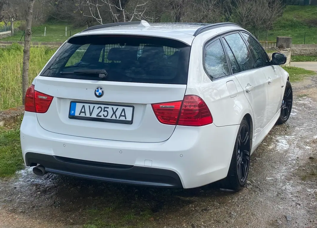 BMW 320 2012 - 12750 EUR, 259000 km - AUTO.MOTO.pt - 259000km - foto 2 de 19