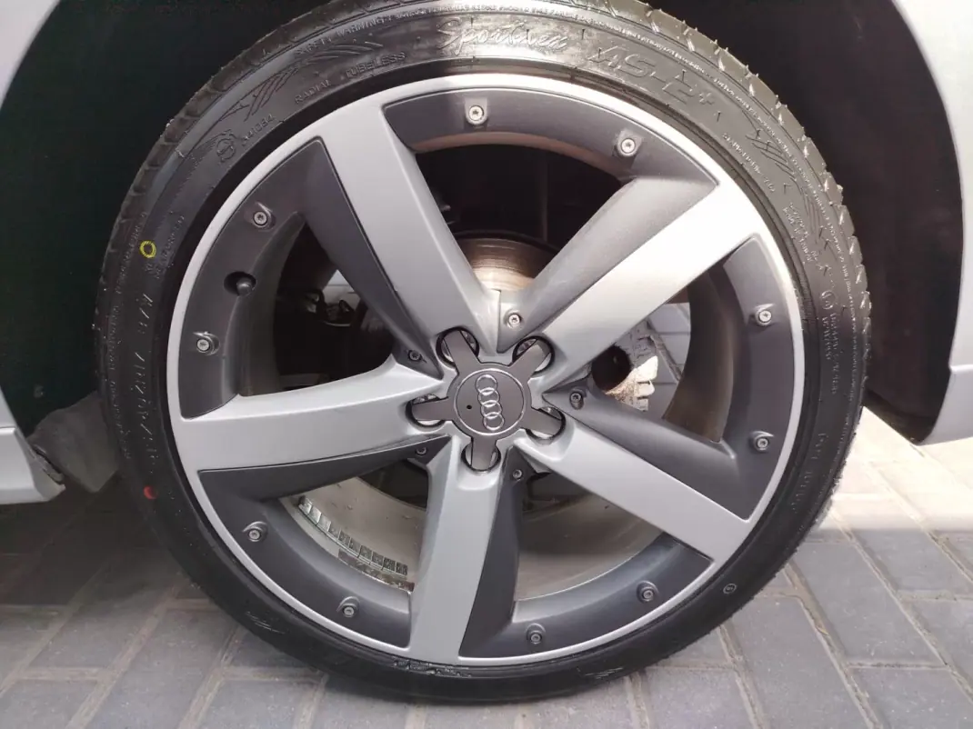 Audi A1 Sportback 2013 - 13750 EUR, 119213 km - 119213km - foto 17 de 18