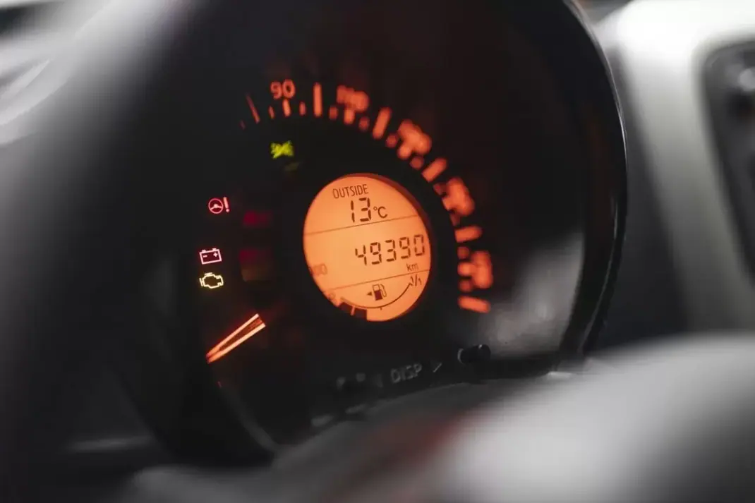 Peugeot 108 2017 - 9500 EUR, 49390 km - AUTO.MOTO.pt - 49390km - foto 21 de 45