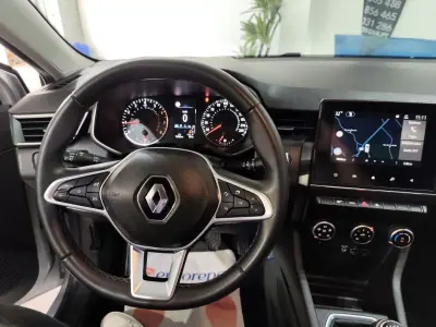 Renault Clio 2021 - 12750 EUR, 76000 km - AUTO.MOTO.pt - 76000km - foto 11 de 24