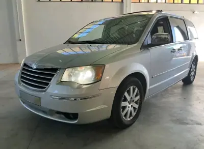 Chrysler Grand Voyager 2008 - 12990 EUR, 290000 km - foto 1 de 12