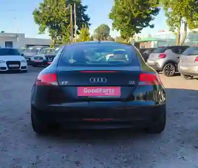 Audi TT Coupé 2009 - 14800 EUR, 281503 km - AUTO.MOTO.pt - 281503km - foto 4 de 15