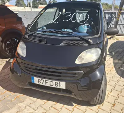 Smart ForTwo Coupé 2000 - 2300 EUR, 250000 km - AUTO.MOTO.pt - 250000km - foto 5 de 7