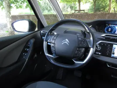 Citroën C4 Grand Picasso 2014 - 11490 EUR, 185000 km - AUTO.MOTO.pt - 185000km - foto 45 de 60