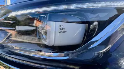 Renault Talisman 2018 - 18900 EUR, 122623 km - AUTO.MOTO.pt - 122623km - foto 36 de 37