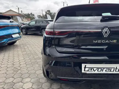Renault Mégane E-Tech 2022 - 22500 EUR, 89000 km - AUTO.MOTO.pt - 89000km - foto 28 de 44