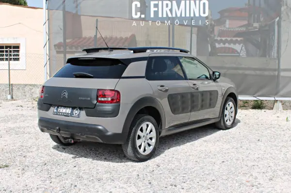 Citroën C4 Cactus 2014 - 11950 EUR, 148141 km - AUTO.MOTO.pt - 148141km - foto 6 de 27