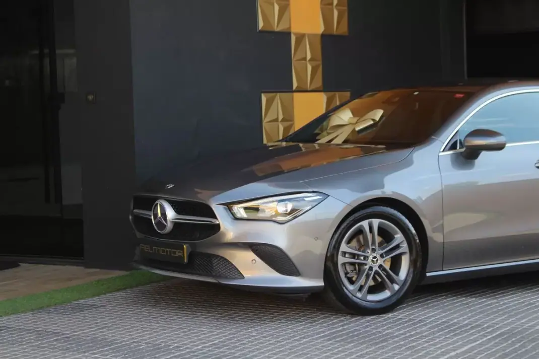 Mercedes-Benz CLA 180 2020 - 23250 EUR, 119000 km - 119000km - foto 2 de 28