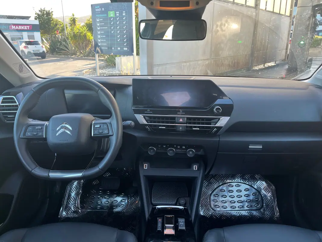 Citroën e-C4 2023 - 20990 EUR, 18450 km - 18450km - foto 11 de 13