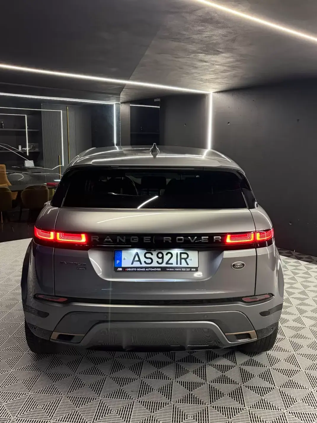 Land Rover EVOQUE 2022 - 37750 EUR, 66000 km - 66000km - foto 13 de 37