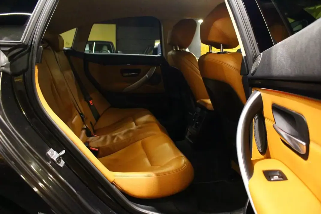 BMW 418 Gran Coupé 2019 - 24400 EUR, 174728 km - AUTO.MOTO.pt - 174728km - foto 18 de 42