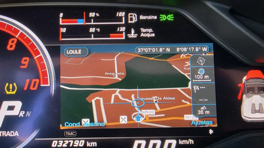 Lamborghini Huracán Spyder 2017 - 270000 EUR, 32790 km - AUTO.MOTO.pt - 32790km - foto 10 de 19