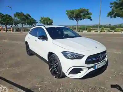 Mercedes-Benz GLA 250 2024 - 40000 EUR, 44350 km - AUTO.MOTO.pt - 44350km - foto 2 de 14