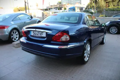 Jaguar X-Type 2003 - 9990 EUR, 128000 km - AUTO.MOTO.pt - 128000km - foto 5 de 31