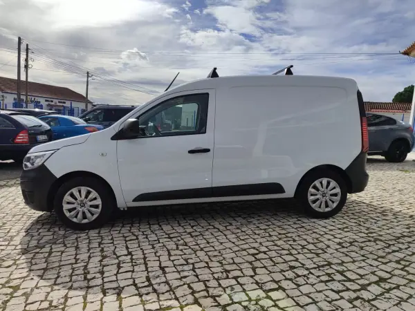 Renault EXPRESS 1.5 Blue dCi 2LUG 2022 - 15867 EUR, 72000 km - AUTO.MOTO.pt - 72000km - foto 4 de 15