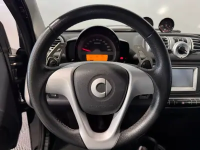 Smart ForTwo Coupé 2013 - 12500 EUR, 118671 km - AUTO.MOTO.pt - 118671km - foto 10 de 48