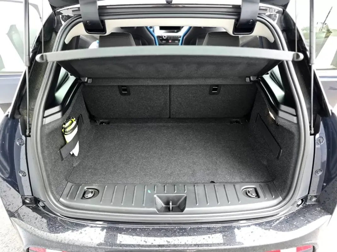 BMW i3 2019 - 19900 EUR, 78800 km - AUTO.MOTO.pt - 78800km - foto 33 de 33