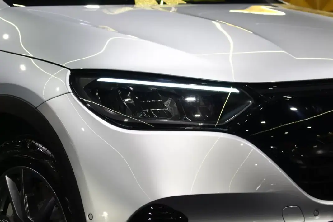 Mercedes-Benz EQE 2025 - 58900 EUR, 25000 km - AUTO.MOTO.pt - 25000km - foto 7 de 42