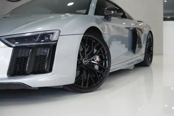Audi R8 Coupé 2016 - 129950 EUR, 87000 km - AUTO.MOTO.pt - 87000km - foto 2 de 51