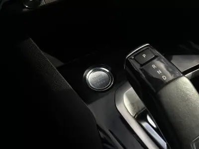 Peugeot 3008 2019 - 15990 EUR, 97900 km - AUTO.MOTO.pt - 97900km - foto 20 de 31