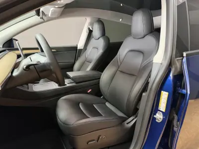 Tesla Model Y 2022 - 37990 EUR, 52574 km - AUTO.MOTO.pt - 52574km - foto 10 de 15