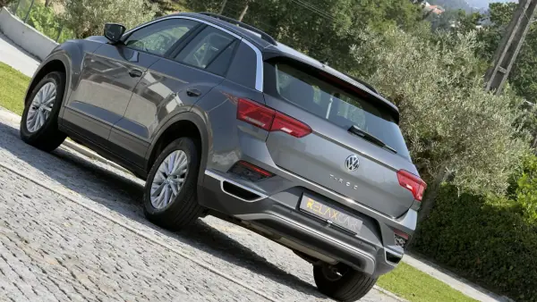 Volkswagen T-Roc 2019 - 16000 EUR, 195000 km - AUTO.MOTO.pt - 195000km - foto 5 de 26