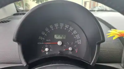Volkswagen New Beetle Cabriolet 2004 - 9890 EUR, 127830 km - AUTO.MOTO.pt - 127830km - foto 44 de 48