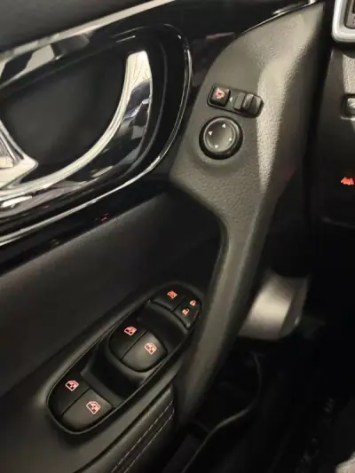 Nissan Qashqai 2019 - 18500 EUR, 131140 km - AUTO.MOTO.pt - 131140km - foto 24 de 48