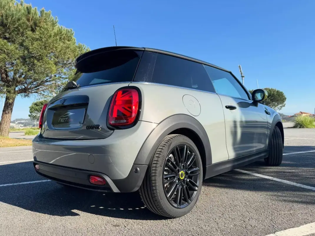 MINI Cooper S 2022 - 23950 EUR, 40000 km - AUTO.MOTO.pt - 40000km - foto 4 de 15