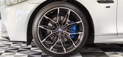 BMW 520 2016 - 20990 EUR, 177000 km - AUTO.MOTO.pt - 177000km - foto 17 de 45