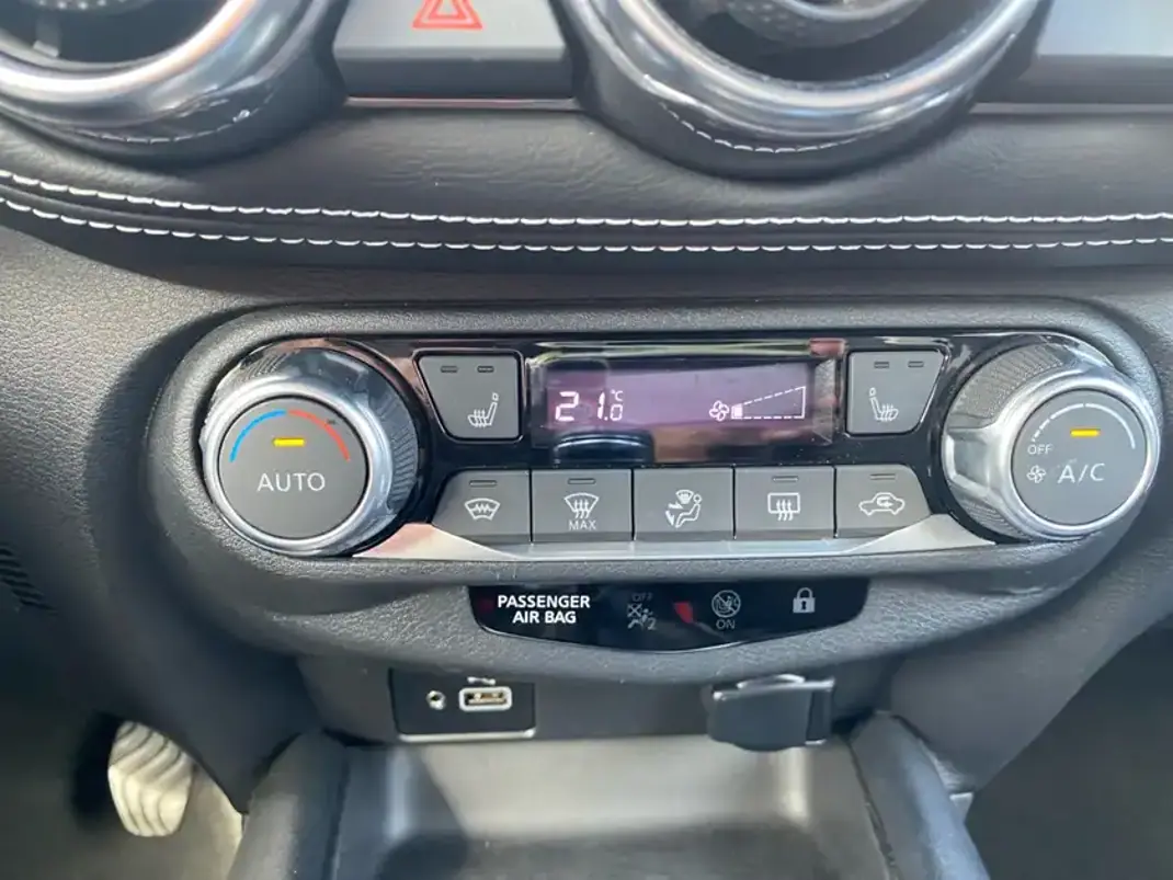 Nissan Juke 2023 - 17900 EUR, 81920 km - AUTO.MOTO.pt - 81920km - foto 17 de 18