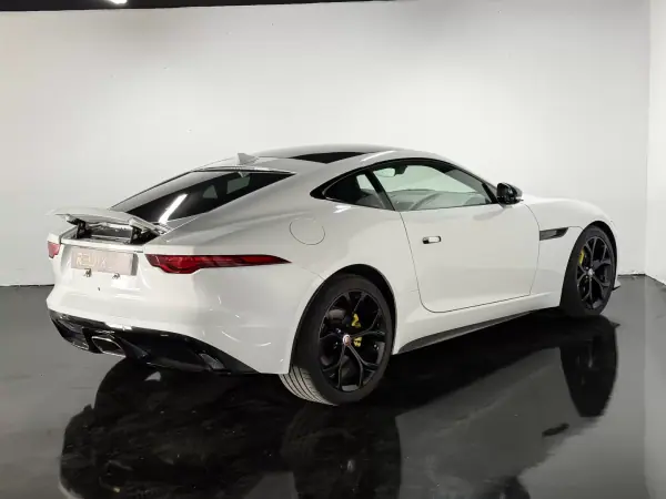 Jaguar F-Type 2020 - 52500 EUR, 77800 km - AUTO.MOTO.pt - 77800km - foto 20 de 27