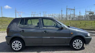 Volkswagen Polo 1999 - 1450 EUR, 208000 km - AUTO.MOTO.pt - 208000km - foto 4 de 12