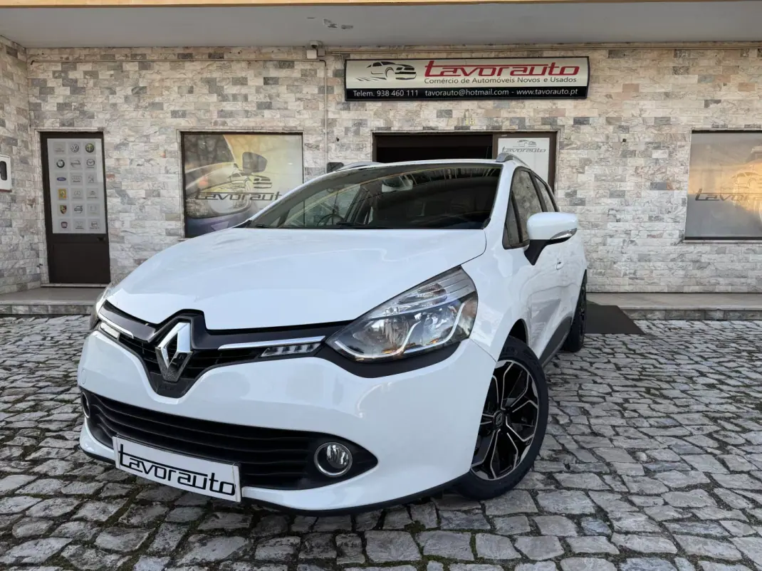 Renault Clio Sport Tourer 2016 - 10500 EUR, 138000 km - AUTO.MOTO.pt - 138000km - foto 1 de 37