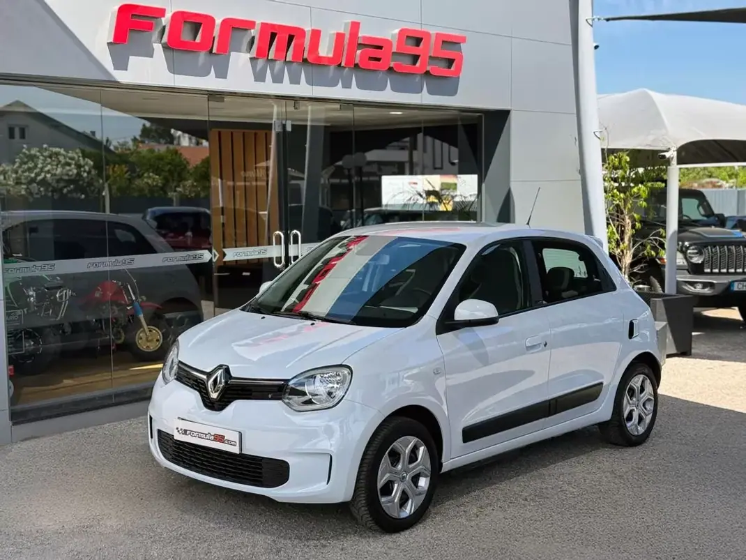 Renault Twingo 2021 - 13900 EUR, 48785 km - AUTO.MOTO.pt - 48785km - foto 1 de 22
