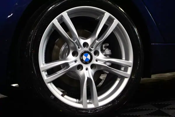 BMW 316 2018 - 17900 EUR, 121941 km - AUTO.MOTO.pt - 121941km - foto 5 de 16