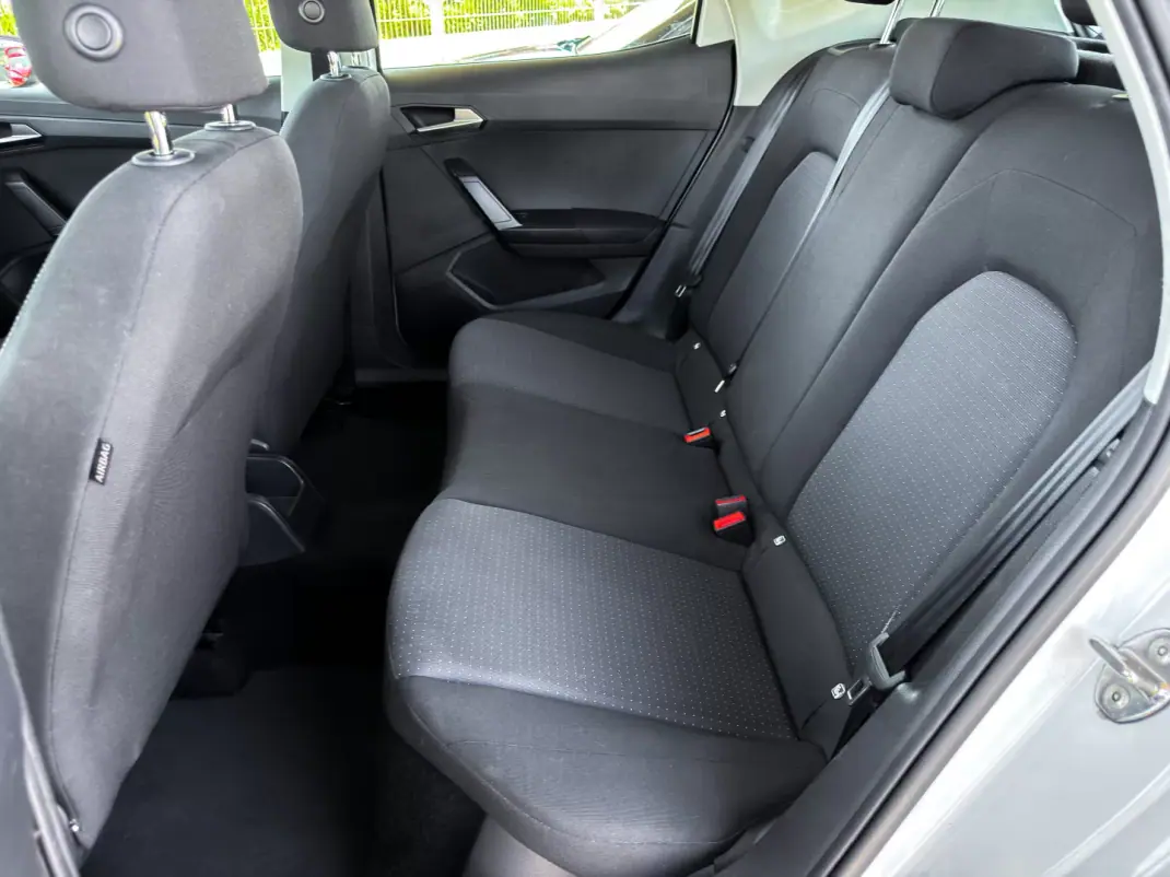 SEAT Arona 2021 - 15500 EUR, 68935 km - 68935km - foto 17 de 21