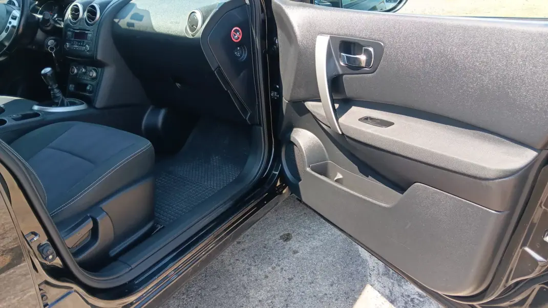 Nissan Qashqai 2012 - 8500 EUR, 242080 km - AUTO.MOTO.pt - 242080km - foto 17 de 24