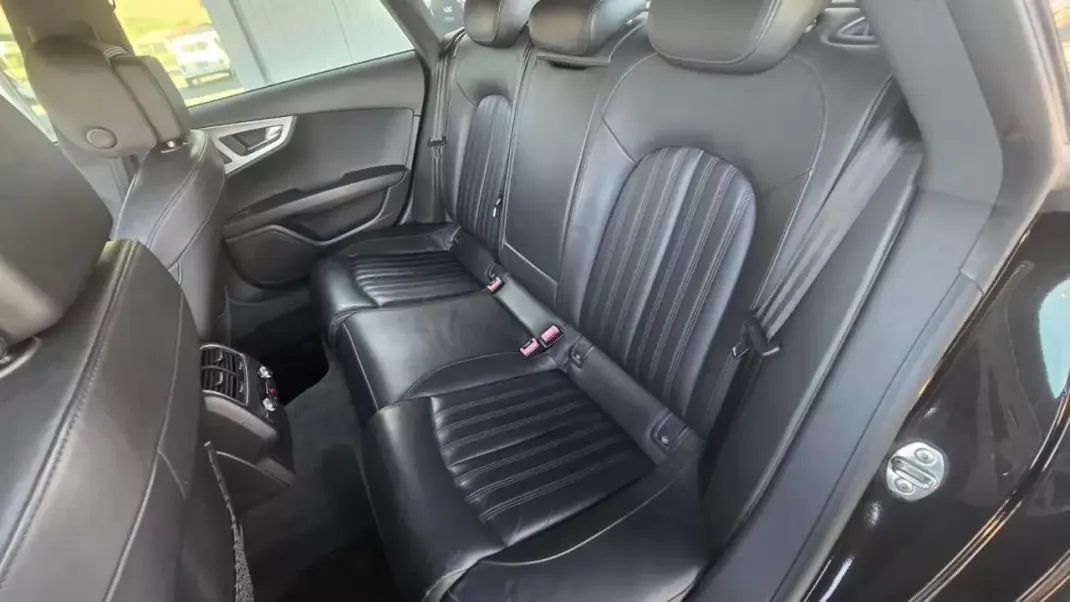 Audi A7 Sportback 2013 - 19800 EUR, 232000 km - AUTO.MOTO.pt - 232000km - foto 14 de 20