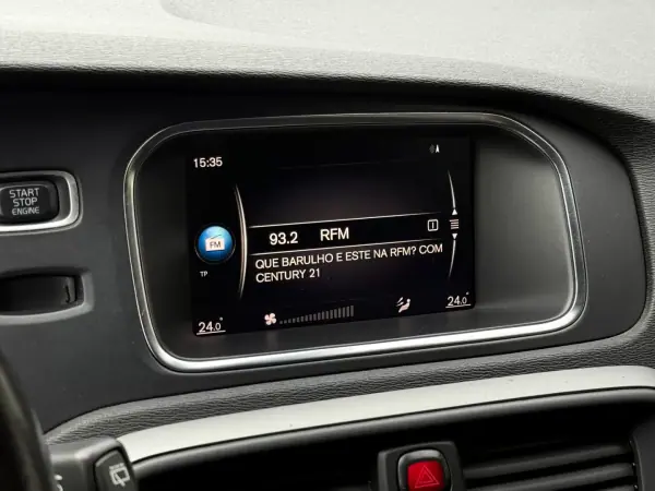 Volvo V40 2018 - 16850 EUR, 87000 km - AUTO.MOTO.pt - 87000km - foto 12 de 16