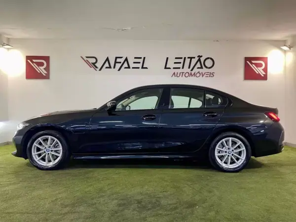 BMW 320 2024 - 34500 EUR, 28000 km - AUTO.MOTO.pt - 28000km - foto 10 de 41
